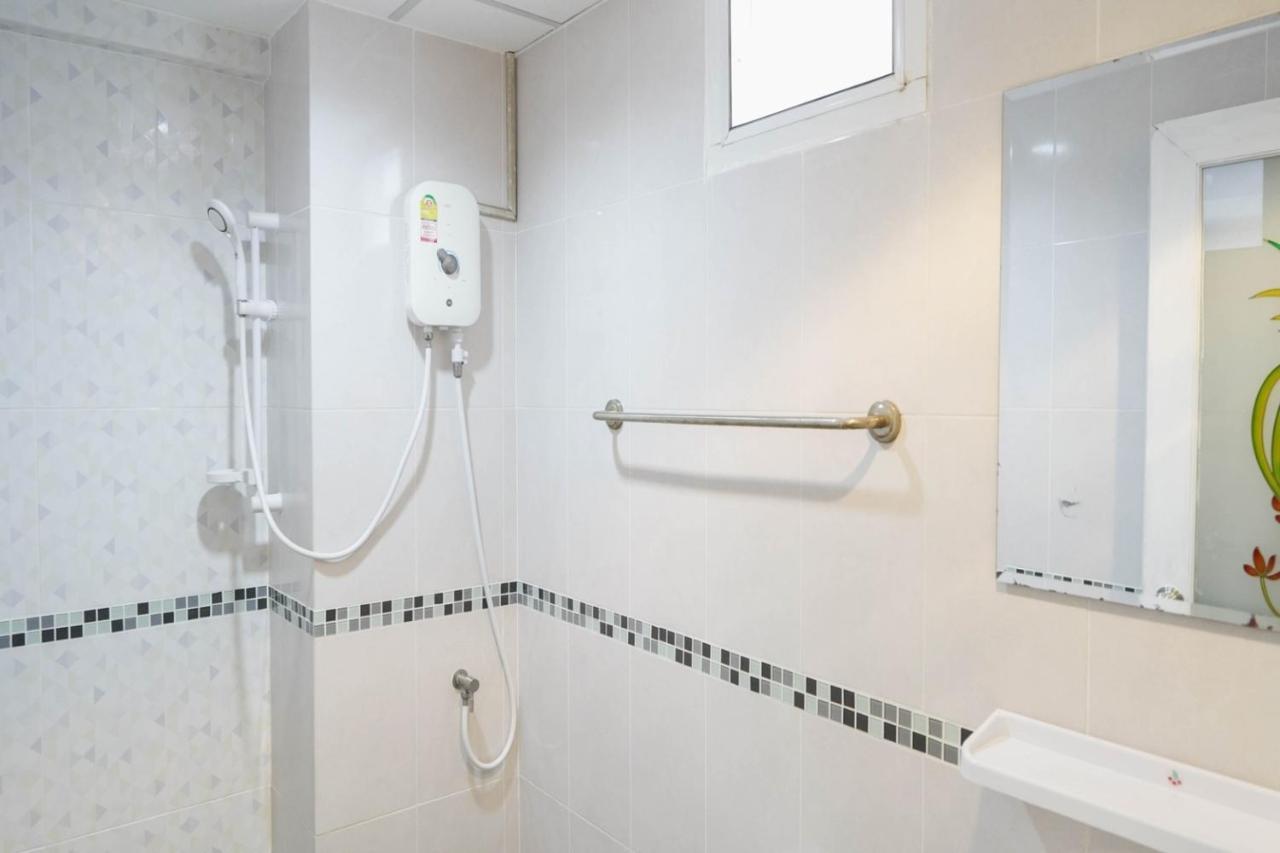 Roomquest Suvarnabhumi Ladkrabang 42 Bangkok Ngoại thất bức ảnh