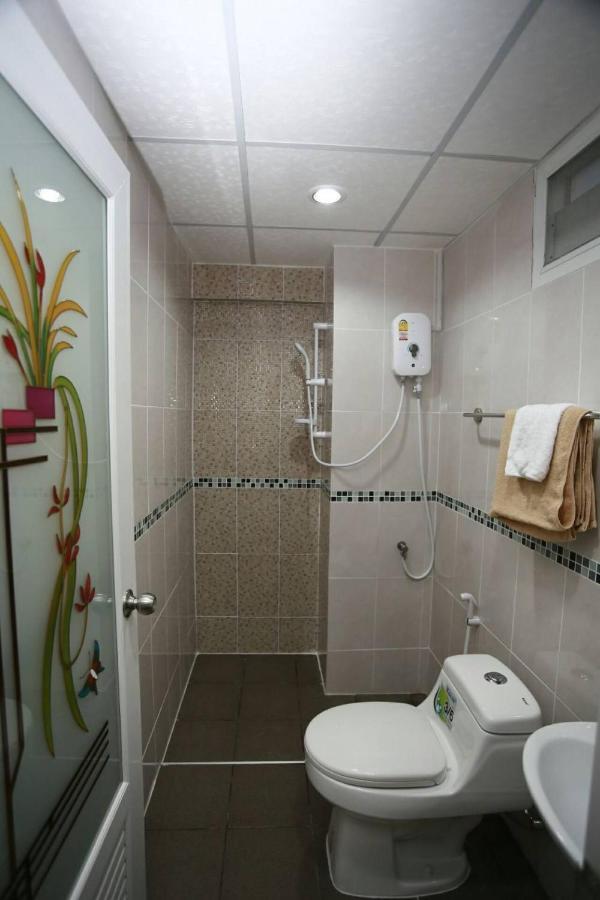 Roomquest Suvarnabhumi Ladkrabang 42 Bangkok Ngoại thất bức ảnh