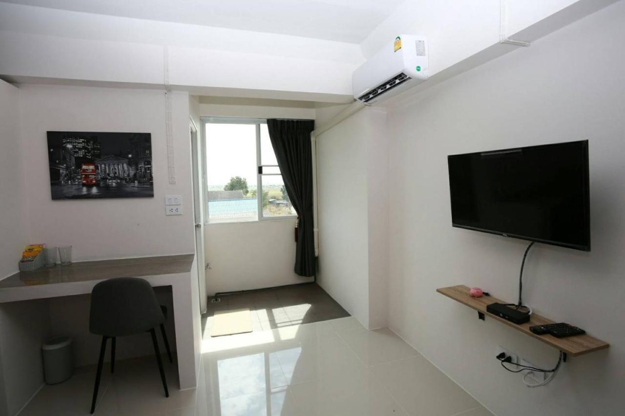Roomquest Suvarnabhumi Ladkrabang 42 Bangkok Ngoại thất bức ảnh